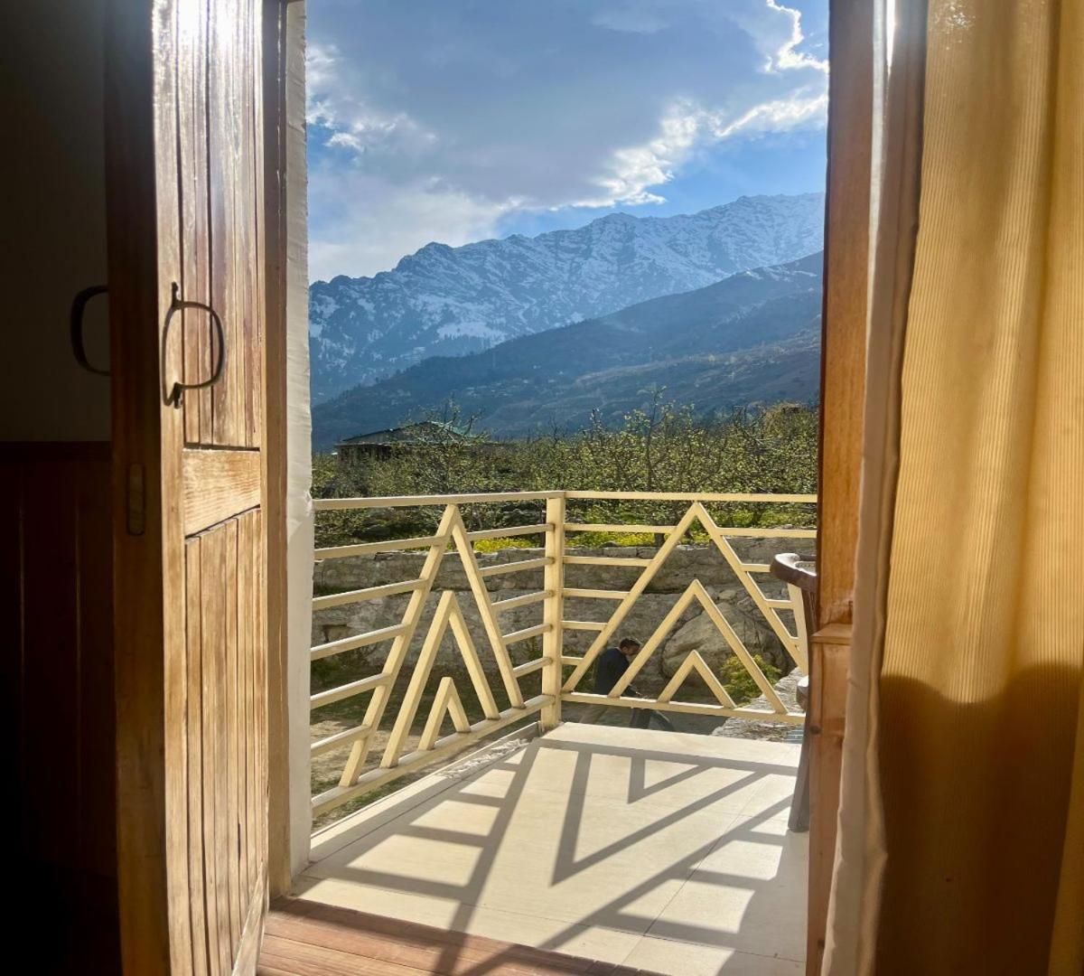Snow Range Resort And Cottage Vashist Exterior foto