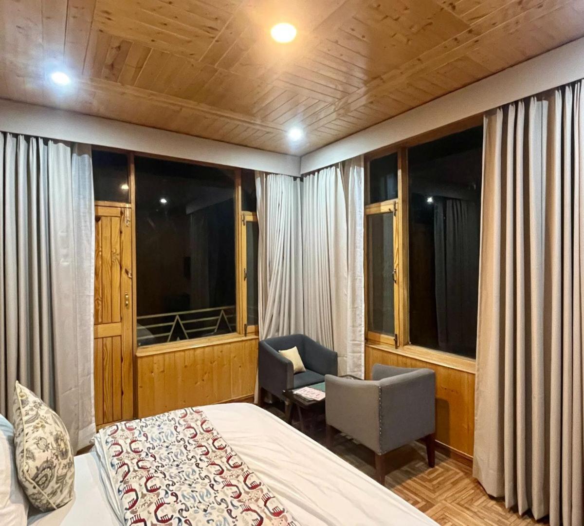 Snow Range Resort And Cottage Vashist Exterior foto